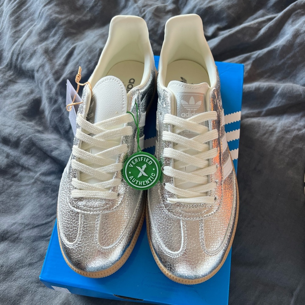 WOMEN'S ADIDAS SAMBA OG METALLIC ' CRACKED LEATHER' SNEAKER SZ 10 - 10.5